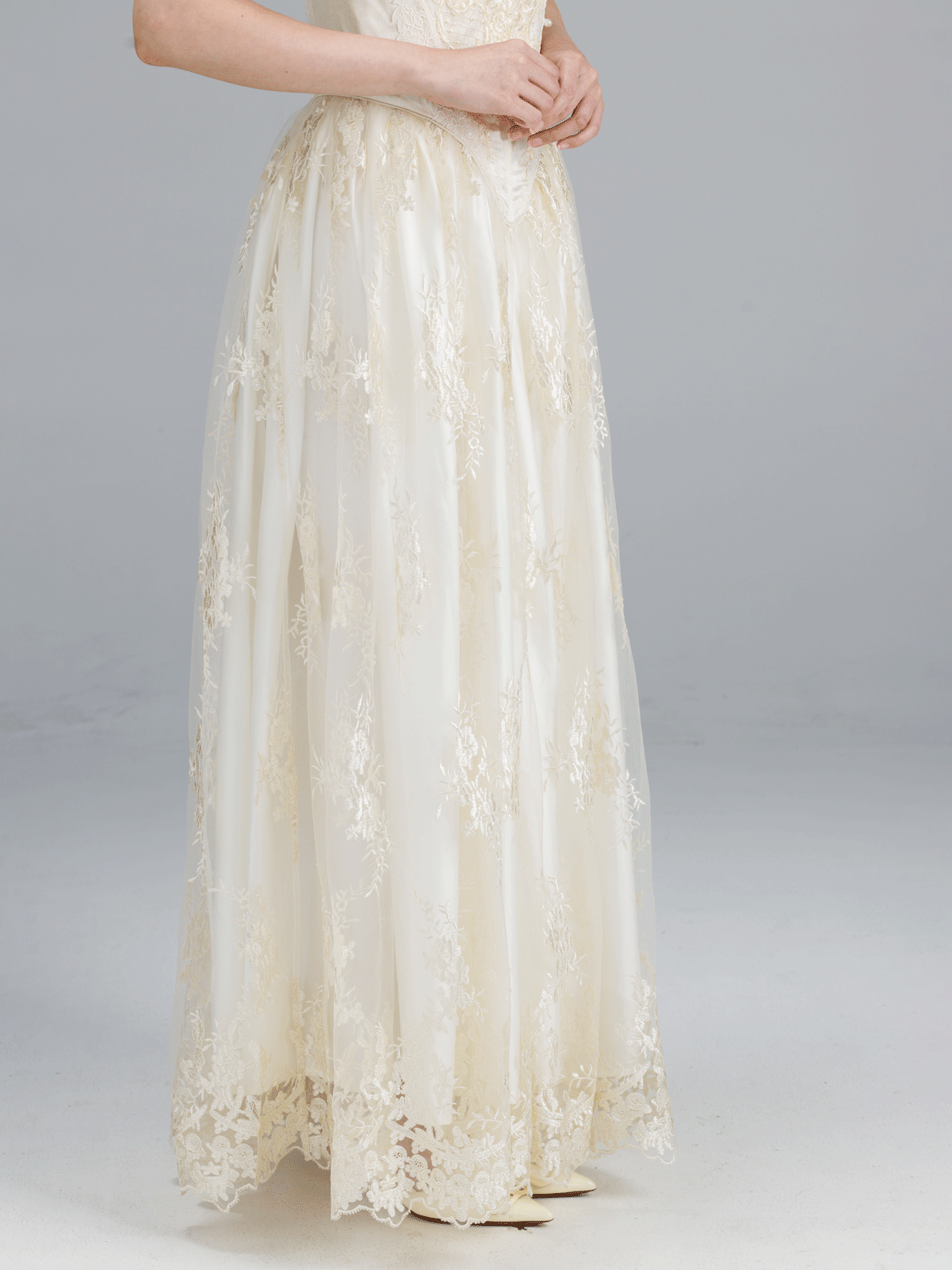 Diana's Lacewoven